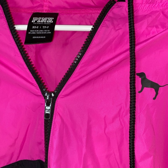 💕3/$30💕 Victoria's Secret PINK Windbreaker Jacket Size XS / S - Picture 3 of 11